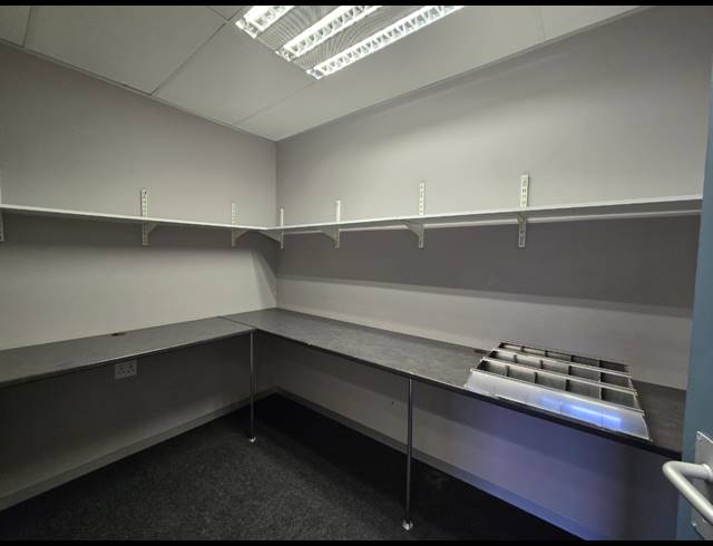 170M² OFFICE TO LET IN TYGER VALLEY